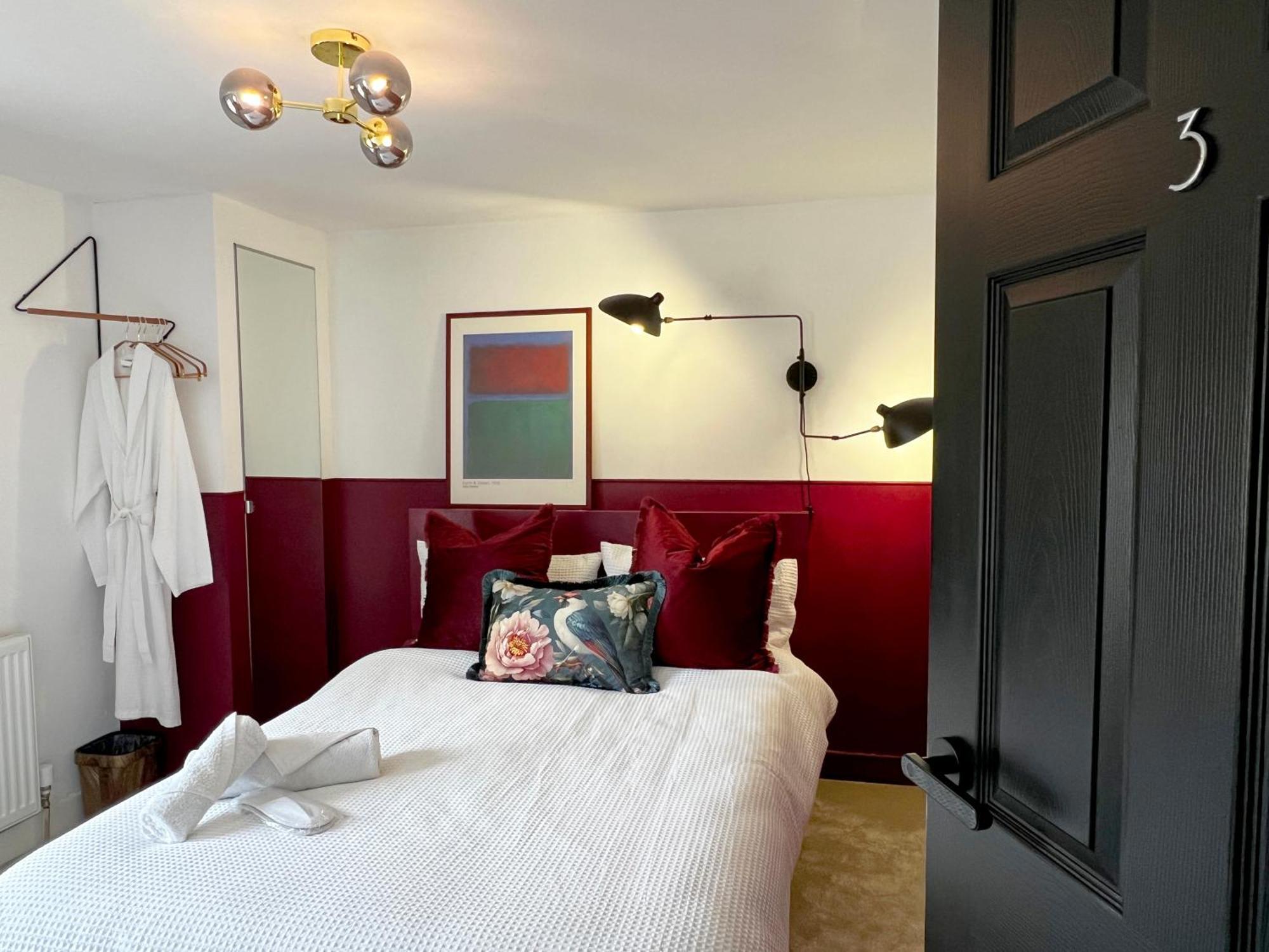 Lovely Double In Terrace - Hospital Centre *